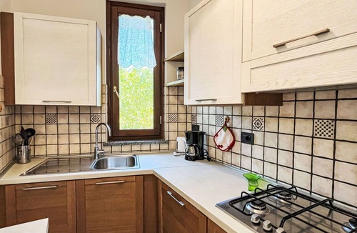 Albisola Superiore Apartment | Lovely apartment for 5 guests with WIFI, TV, patio, pets allowed and panoramic view