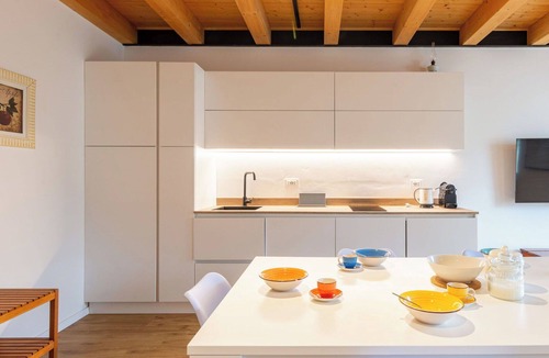 Assenza Apartment | Lovely apartment for 14 guests with A/C, WIFI, TV and balcony