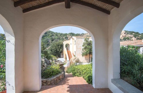 Liscia di Vacca Apartment | Lovely apartment in Porto Cervo with outdoor swimming pool