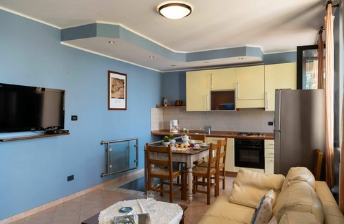 Piani-Ciapin Apartment | Lovely apartment for 5 guests with pool, WIFI, A/C, TV and terrace