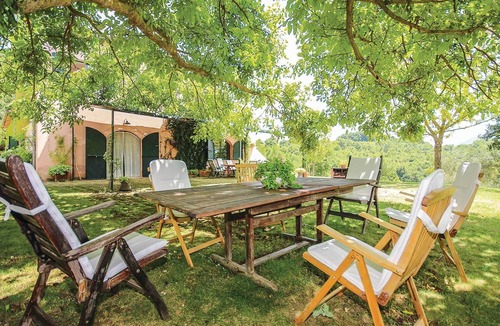 Pratella House | Lovely home in Pratella CE with private swimming pool, can be inside or outside
