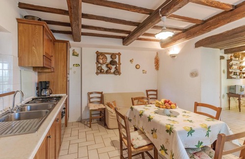 Castel del Piano House | Lovely home in Castel del Piano GR