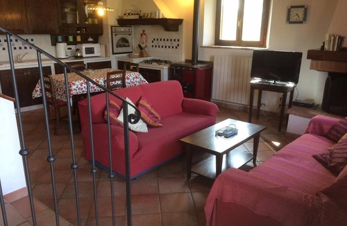 Monteriggioni House | Lovely typical barn , in the heart of the most beautiful cities of Tuscany
