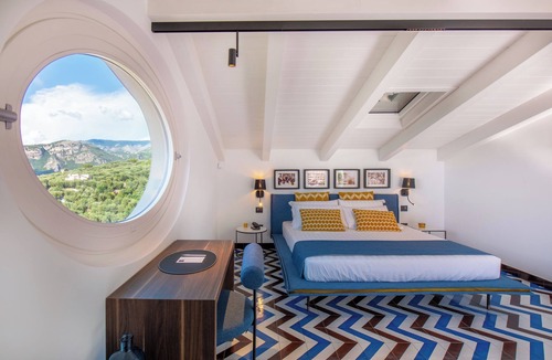 Sant'Agnello Resort | Luxurious Suites with Gulf of Sorrento View
