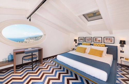 Sant'Agnello Resort | Luxurious Suites with Gulf of Sorrento View