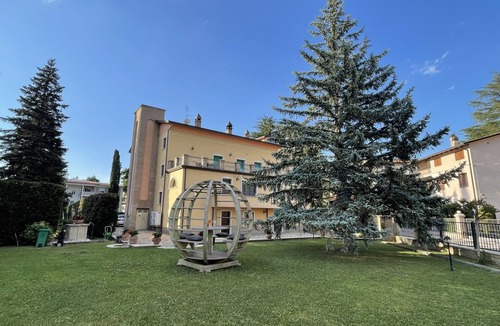 Ponte Valleceppi Apartment | Luxury Apartment, strategic location, about 5 minutes from the historic center.