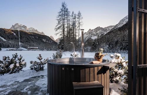 Sesto Ski Chalet | Luxury chalet for 4-8 people: 3 rooms; private spa: sauna, indoor pool & hottube