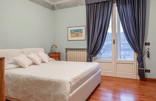Castellaro Bed & Breakfast | Luxury on hillside with private garden and sea view