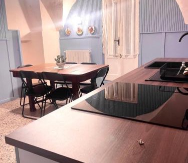 Lovere Old Town Apartment | Maison Camilla