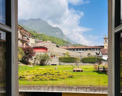 Lovere Old Town Apartment | Maison Camilla