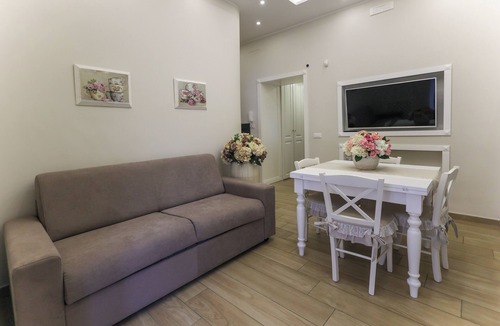 Vasto Apartment | Mamma Teresa - comfortable apartment in the center of Naples
