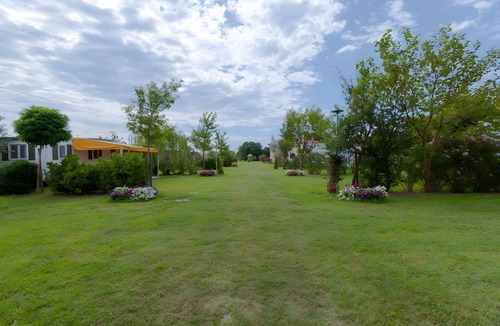 Ca' Savio House | Mobile Home 'Casa Gerbera 6' with Private Garden and Wi-Fi