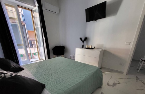Mercato San Severino Apartment | New Life 8.15 Holiday Home Black