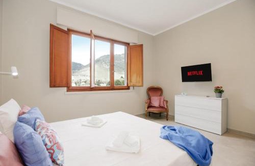 Santa Maria del Giudice Villa | NEW VILLA Jacuzzi WIFI BBQ parking GameCinema ROOM