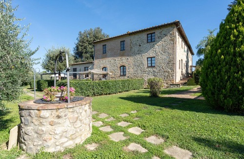 Ponte di Gabbiano Apartment | Nice apartment for 3 guests with WIFI, pool, A/C, TV and pets allowed, close to Siena