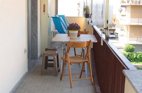 Santo Stefano al Mare Apartment | Nice apartment for 5 people with A/C, WIFI, balcony and pets allowed