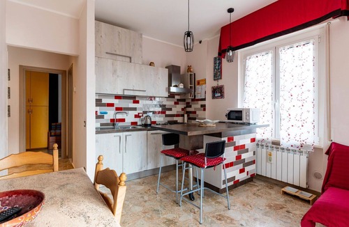 Santo Stefano al Mare Apartment | Nice apartment for 5 guests with WIFI, A/C, TV, balcony and pets allowed