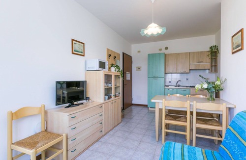 Old Town Apartment | Nice apartment for 4 people with A/C, pool, WIFI, TV and terrace