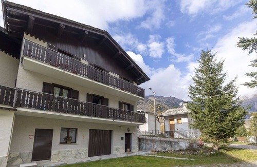 Madesimo Apartment | Nice apartment for 5 people with WIFI, TV, terrace and pets allowed