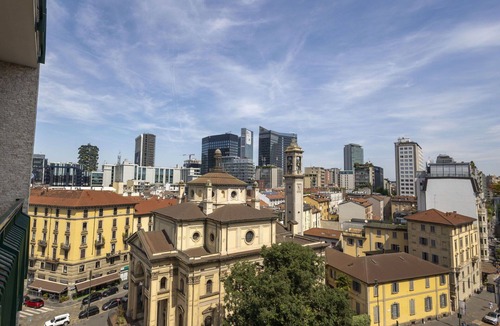 Centro Direzionale Apartment | Nice apartment for 6 guests with A/C, WIFI, TV and balcony