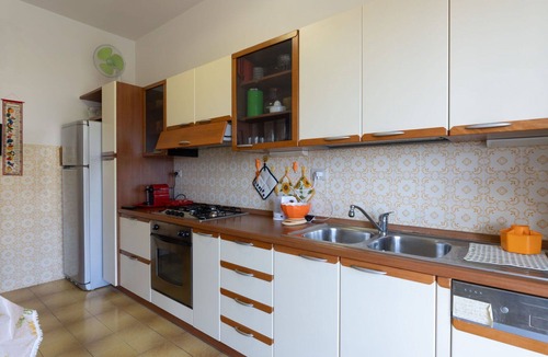 Laigueglia Apartment | Nice apartment for 6 people with WIFI, A/C, terrace, pets allowed and panoramic view