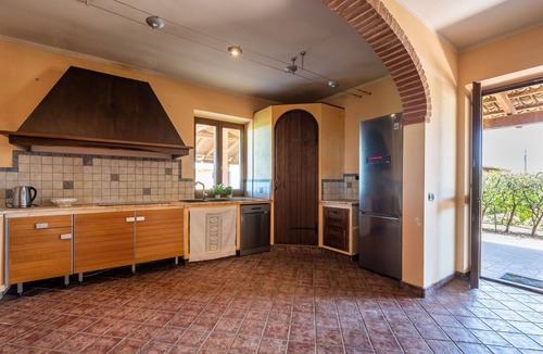 Mombaruzzo Apartment | Nice apartment for 12 people with WIFI, pool, TV, balcony and pets allowed