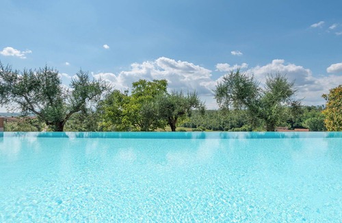 Stabbia Villa | Nice apartment in villa for 6 people with WIFI, A/C, pool, TV, pets allowed and panoramic view