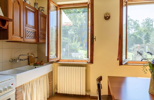 Monte Fabbri House | Nice apartment in villa with WIFI, pool, TV, pets allowed and panoramic view, close to Urbino