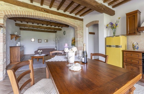 Radicondoli Villa | Nice apartment in villa for 4 people with pool, WIFI, veranda and panoramic view