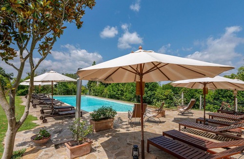 Sasso dʼOmbrone Villa | Nice apartment in villa for 5 people with pool, A/C, WIFI, TV, patio and pets allowed