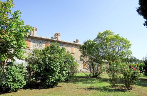 Orvieto Villa | Nice apartment in villa for 6 people with WIFI, pool, TV, patio, pets allowed and parking