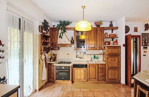 Casarza Ligure Apartment | Nice apartment for 6 people with WIFI, private pool, A/C, TV and terrace