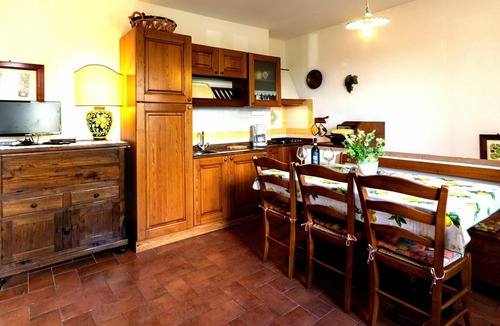 Sughera Apartment | Nice apartment with WIFI, A/C, pool, TV, patio, panoramic view, parking, close to San Gimignano