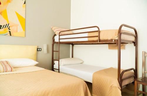Vallo Scalo Hostel | Ostello Bortone
