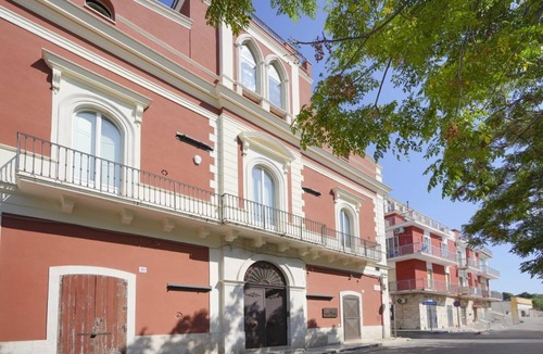 Torre a Mare Apartment | Palazzo della Torre 002 - Historical modern stay