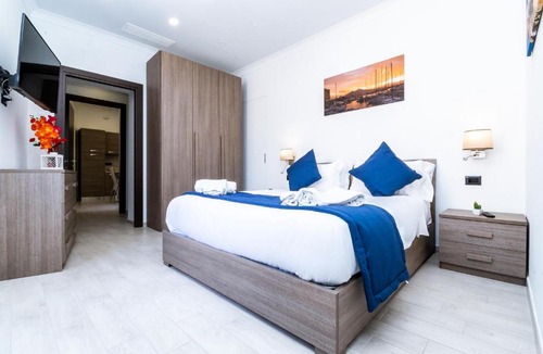 Naples City Centre Apartment | Palazzo Settembrini 49