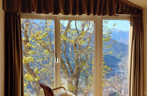 Valtellina Apartment | Panoramic studio apartment