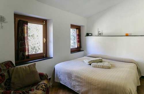 Avegno Bed & Breakfast | Passo Selvatico Bed & breakfast in the forest apartment a few kilometers from the sea