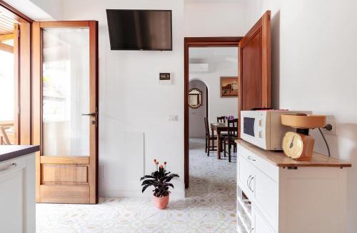 Lacco Ameno Apartment | Petite Casa Caterina