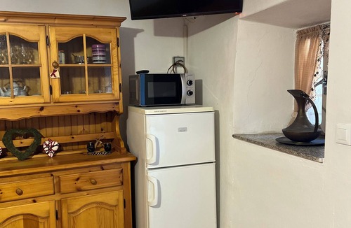 Pisogne Apartment | Pisogne, Authentic Mountain Retreat near Lake Iseo - Unique Bathroom