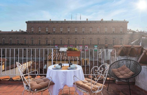 Oltrarno Apartment | Pitti Art by MMega