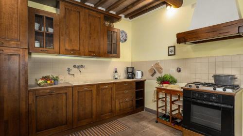 Cetona Villa | PODERE MADONNA DI MEZZO 6, Emma Villas
