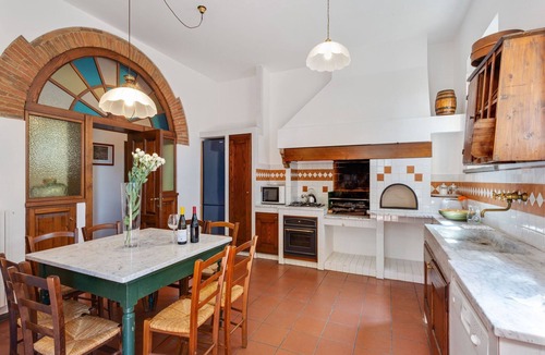 Empoli Villa | Poolside Leisure in Empoli Hideaway