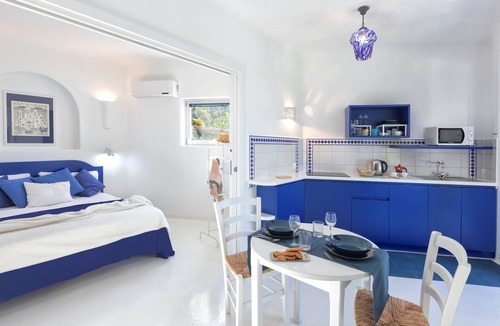 Forio Resort | Prestige Two-Room Apartment with a wide terrace and outstanding sea view