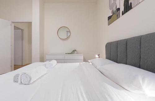 Giambellino Apartment | PrimoPiano - Tulipani