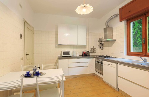 Carciano Villa | Private vacation home with an incomparable lakeview! - Villa Due Riviere