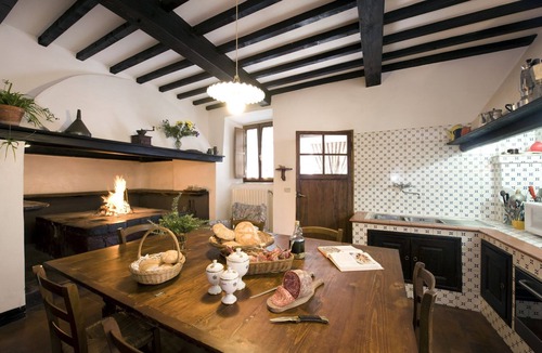 Volterra Villa | Private Villa with A/C, private pool, WIFI, TV, patio, panoramic view, close to San Gimignano