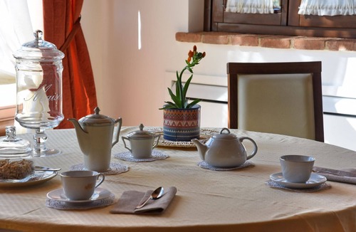 Chiusi House | Private Villa with swimming Pool and Garden exclusive use