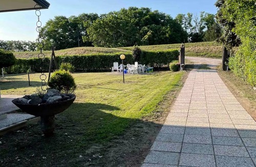Torre di Fine House | Quiet Country House with Large Garden near the Sea and Venice