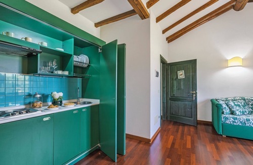 Civitella Paganico House | Relaxing Family Villa Roses Shared Pool10, Civitella Paganico, Italy